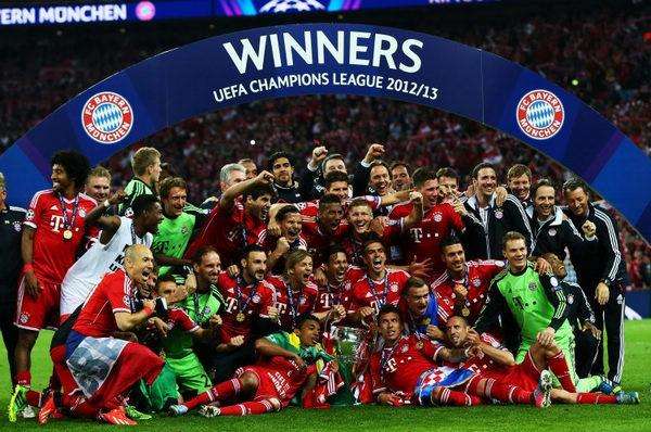 拜仁慕尼黑最后的传奇,拜仁慕尼黑15-16赛季球裤