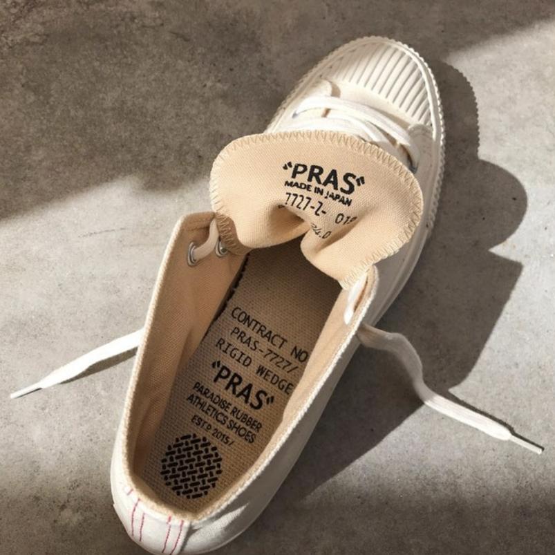 今年流行的帆布鞋长什么样子,今年流行的帆布鞋花纹