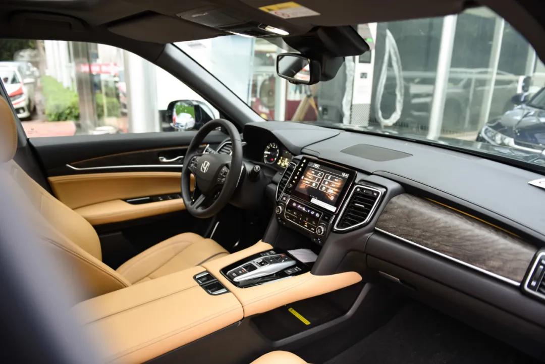 年轻人个子小的值得购买本田urv,东风本田urv怎么打动新中产心