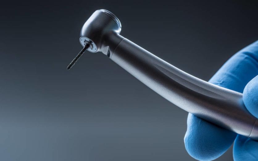 补牙是怎么补的揭秘补牙全过程,补牙是不是越补牙洞越大