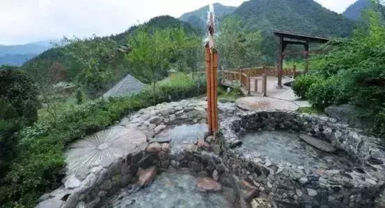 四季贵州和万象温泉哪里好玩,贵州的温泉值得你来