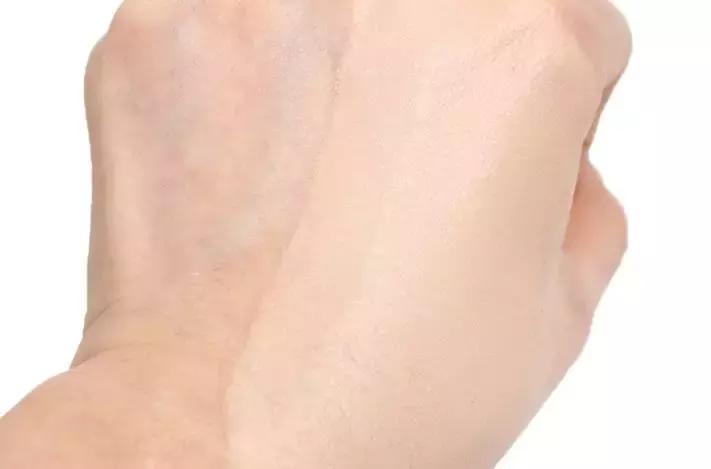 气垫吐槽测评,为什么气垫不如粉底液持妆