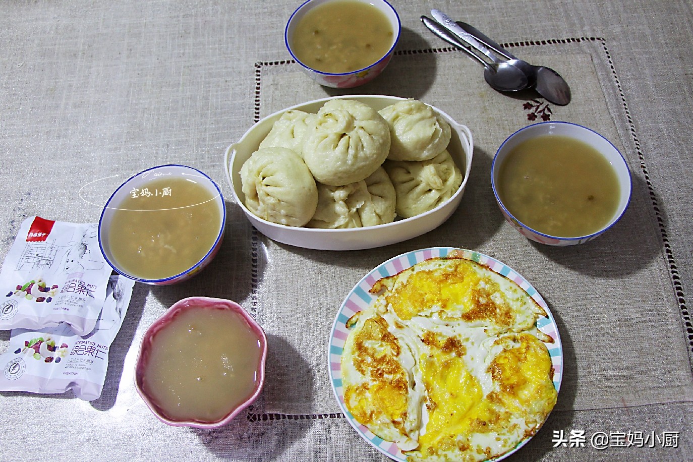 勤快的宝妈大早上起来做饭,勤快宝妈早餐食谱