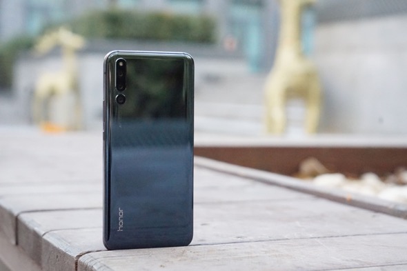 magic2值不值得换屏幕总成,荣耀magic2内屏坏了值不值得修