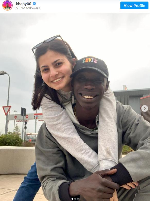 粉丝破亿，翻版“卡戴珊家族”和“高智商”黑人小哥有什么魔力？