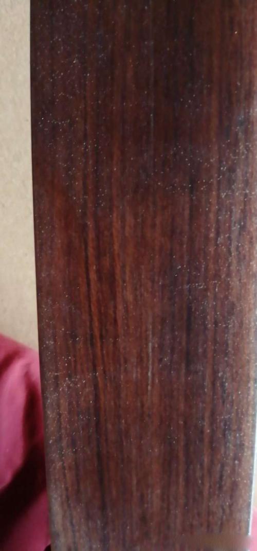 省千把块自喷漆,柜子刚喷完密密麻麻好多小气泡,跟牛皮癣一样!
