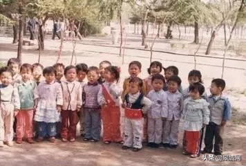 曾经这种衣服在六安夏天人手一件，穿过的都老了