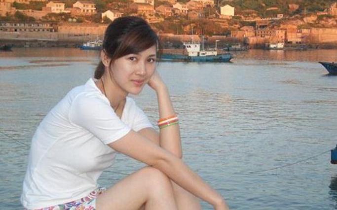 痴恋周一围五年，32岁嫁富豪，40岁老公入狱，童蕾经历了什么？