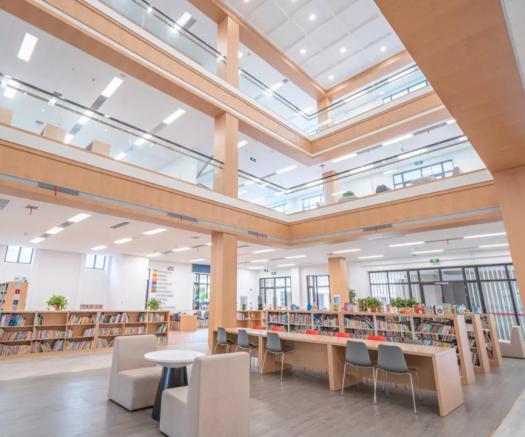 成都巴德美际学校公办还是民办,成都私立学校受新政策的影响吗