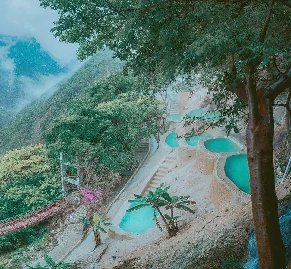 夏季温泉攻略推荐,10月1日温泉推荐