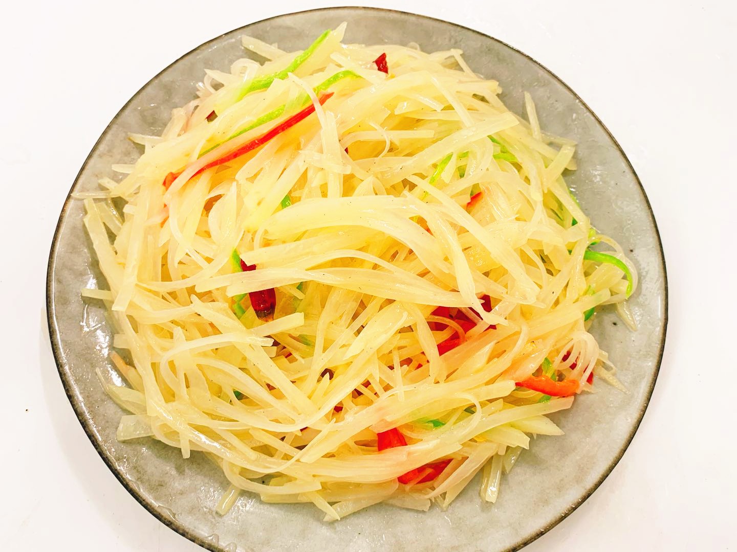 厨师长教你酸辣土豆丝的做法视频,酸辣土豆丝做法厨师长视频