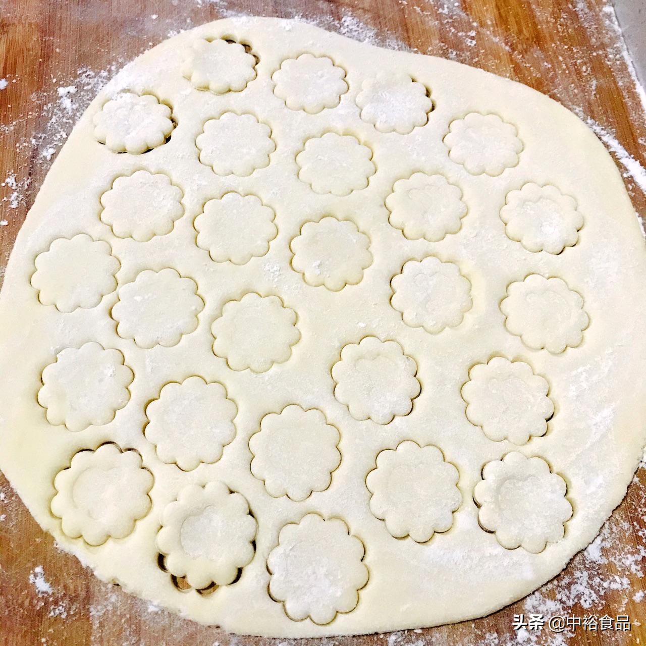 不加一滴水奶香味十足的山药小饼,山药奶香小软饼