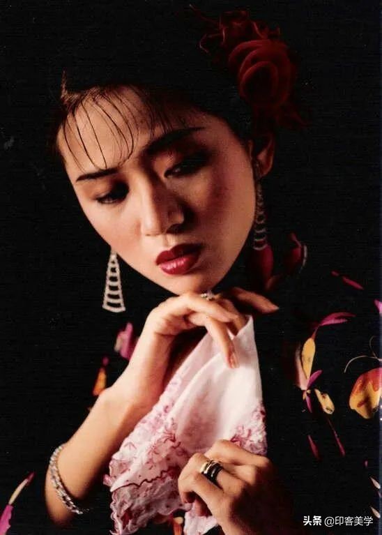 鍥炲繂閭ｄ簺骞寸殑鎯婅壋褰卞潧缇庝汉,鎯婅壋褰卞潧鐨勫崄浜屼綅缇庝汉