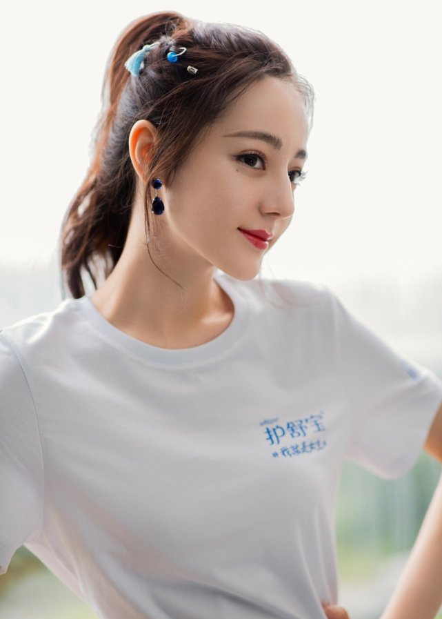 热巴的脸为什么显老,热巴脸显老吗