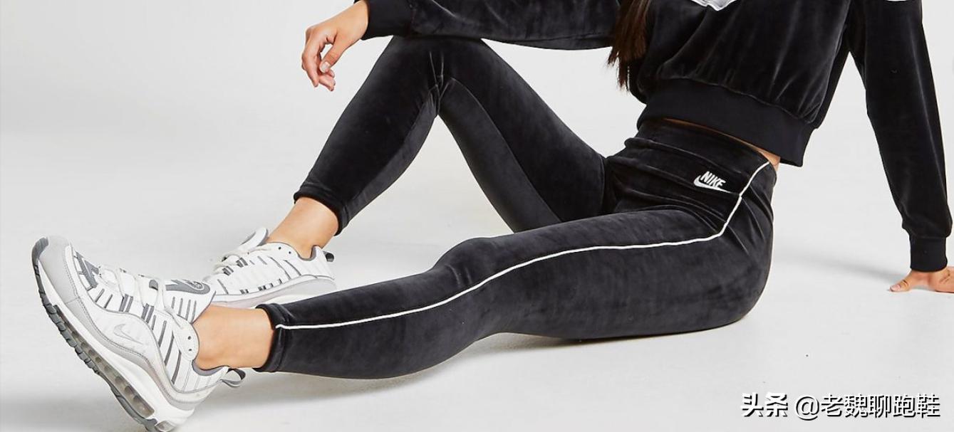耐克和阿迪顶级跑鞋真实测评,价格实惠颜值很高的耐克鞋