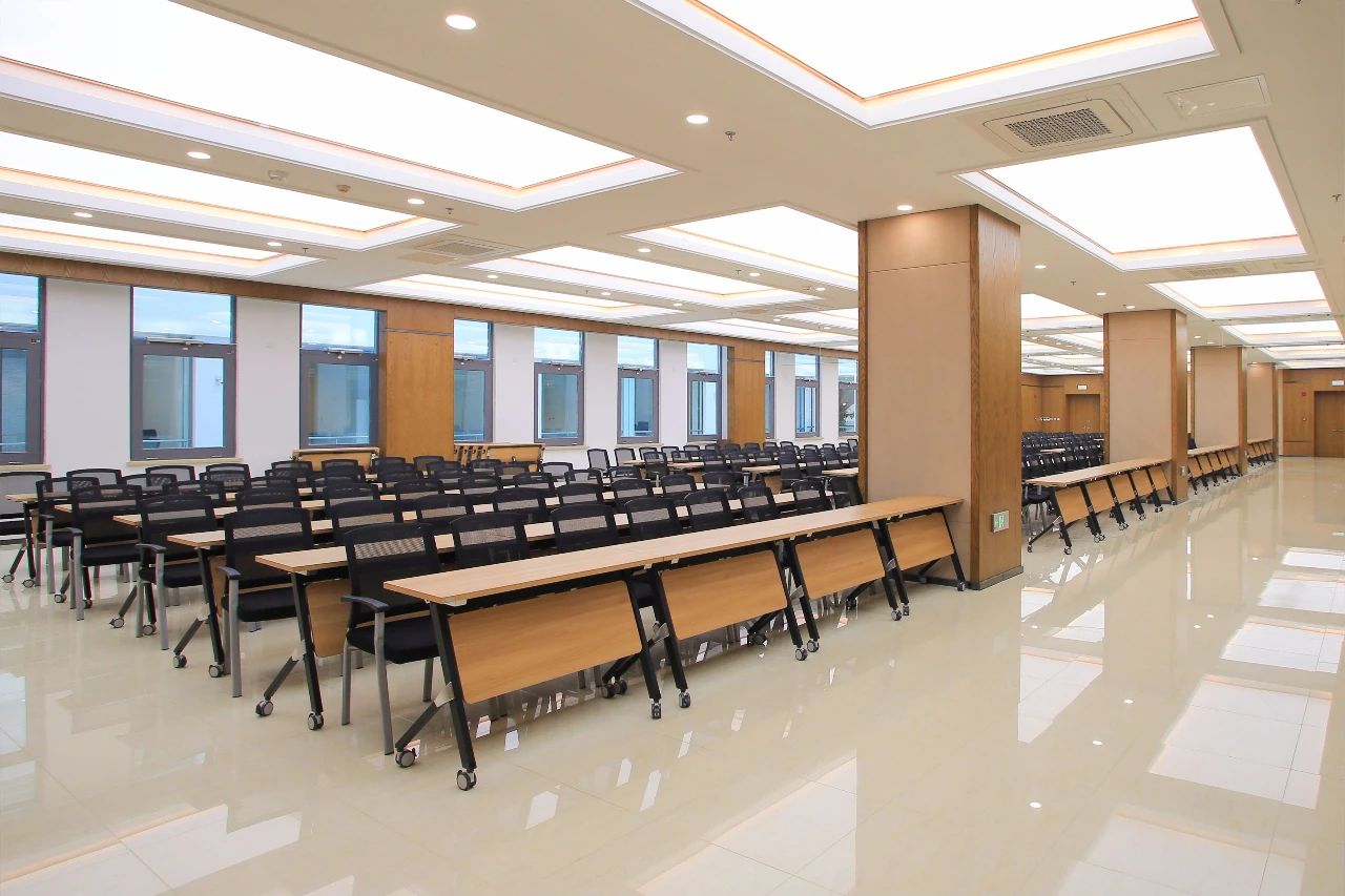 天生实力派，华盛家具再夺红棉奖