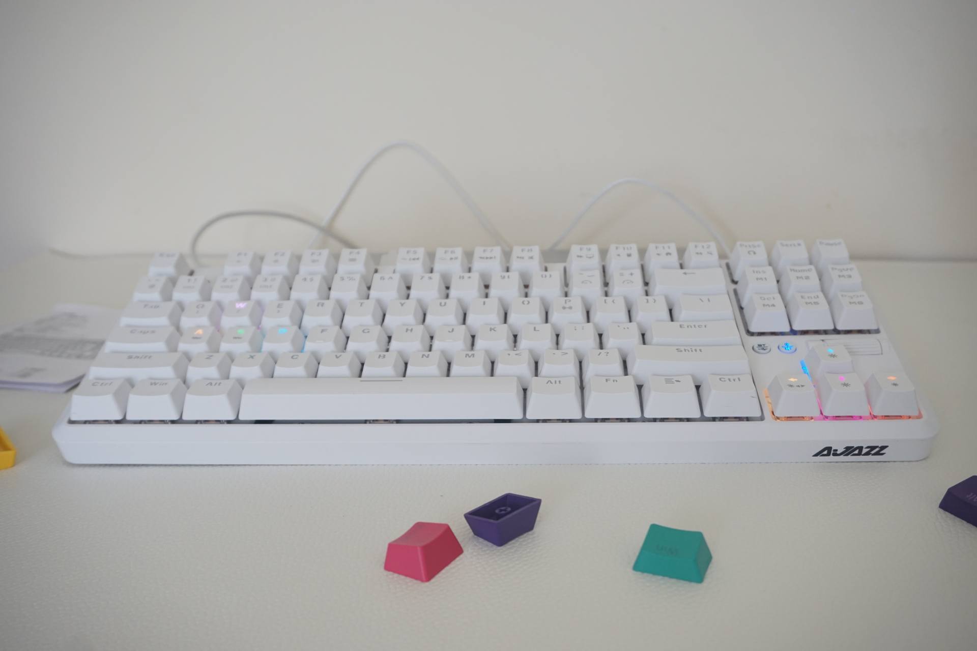 黑爵k870t键盘黑莓,黑爵k870t键盘如何切换中文