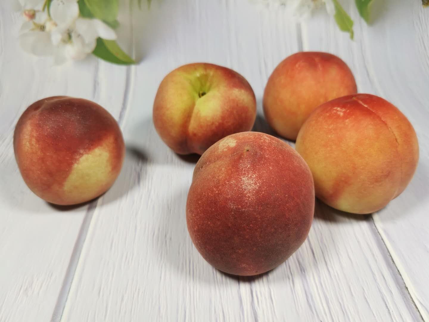 夏天吃桃子有什么好处,夏天又是吃各种桃子的好季节