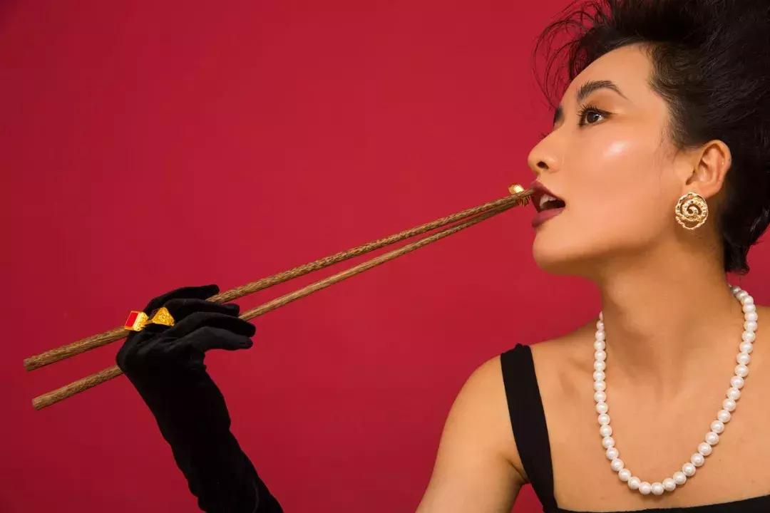 逮到了！成都爱晒太阳打堆堆的人都在这个集市