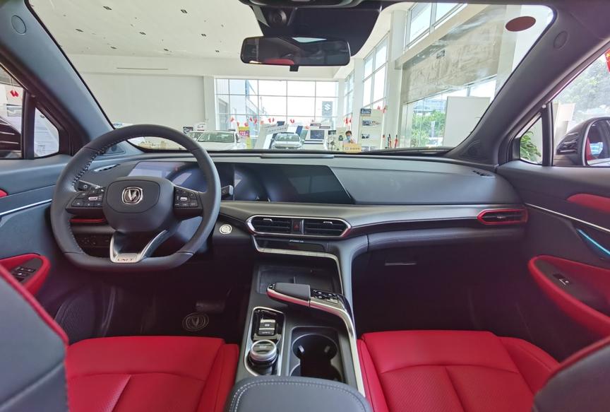 第一人称视角试驾长安uni-t,胖哥试车长安uni-t试驾视频