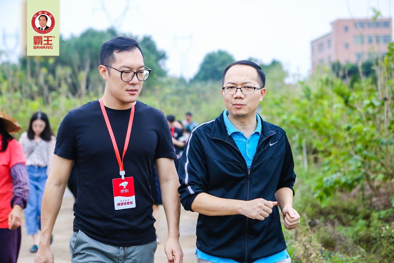 “买买买”有保障！京东溯源检查团带你探访霸王洗发水品质源头