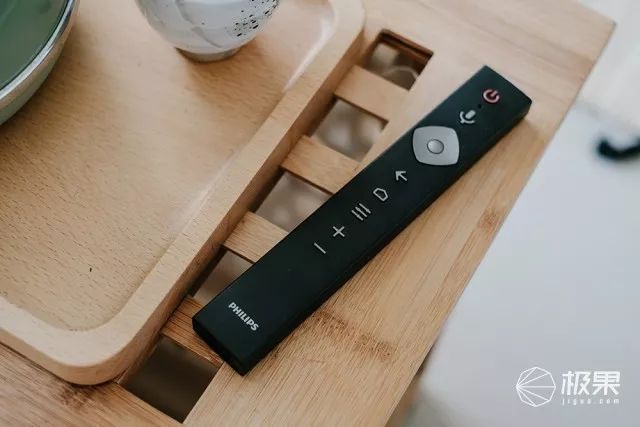 飞利浦55puf6263t3电视,堪比ipad的平板