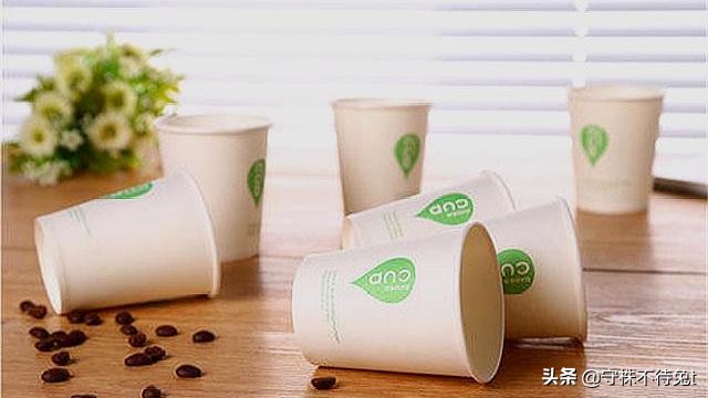 抓癞蛤蟆手上长的疙瘩叫什么,摸了癞蛤蟆手上长的小疙瘩