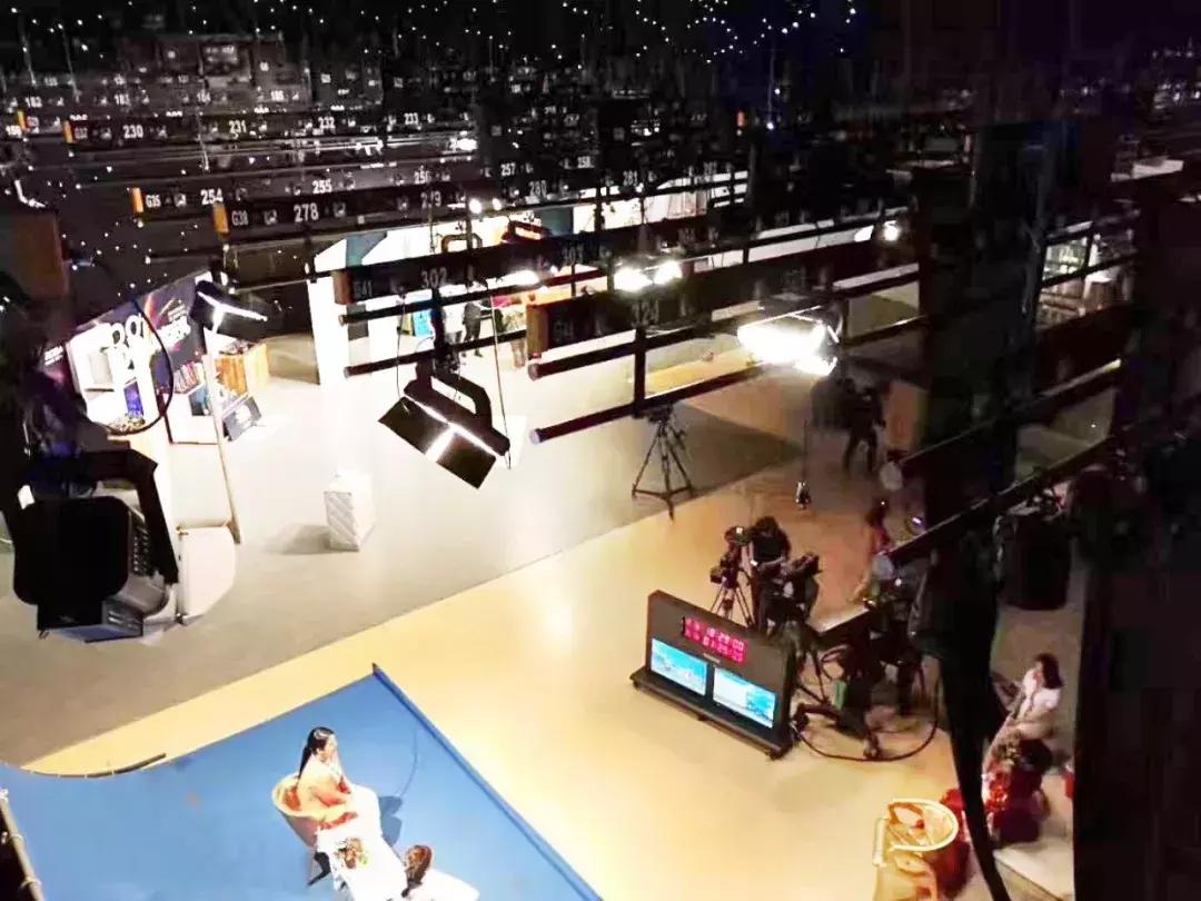 琛屾父澶╀笅鏃呮父,琛屾父澶╀笅