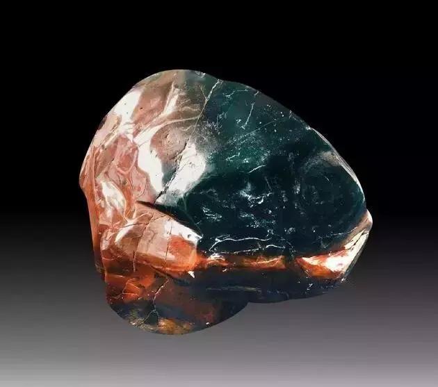 见惯了宝玉石，它的原石长啥样？有些毫不起眼，捡到千万别丢……