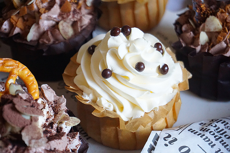 新手简单初级甜品纸杯蛋糕,家用奶油纸杯蛋糕怎么做