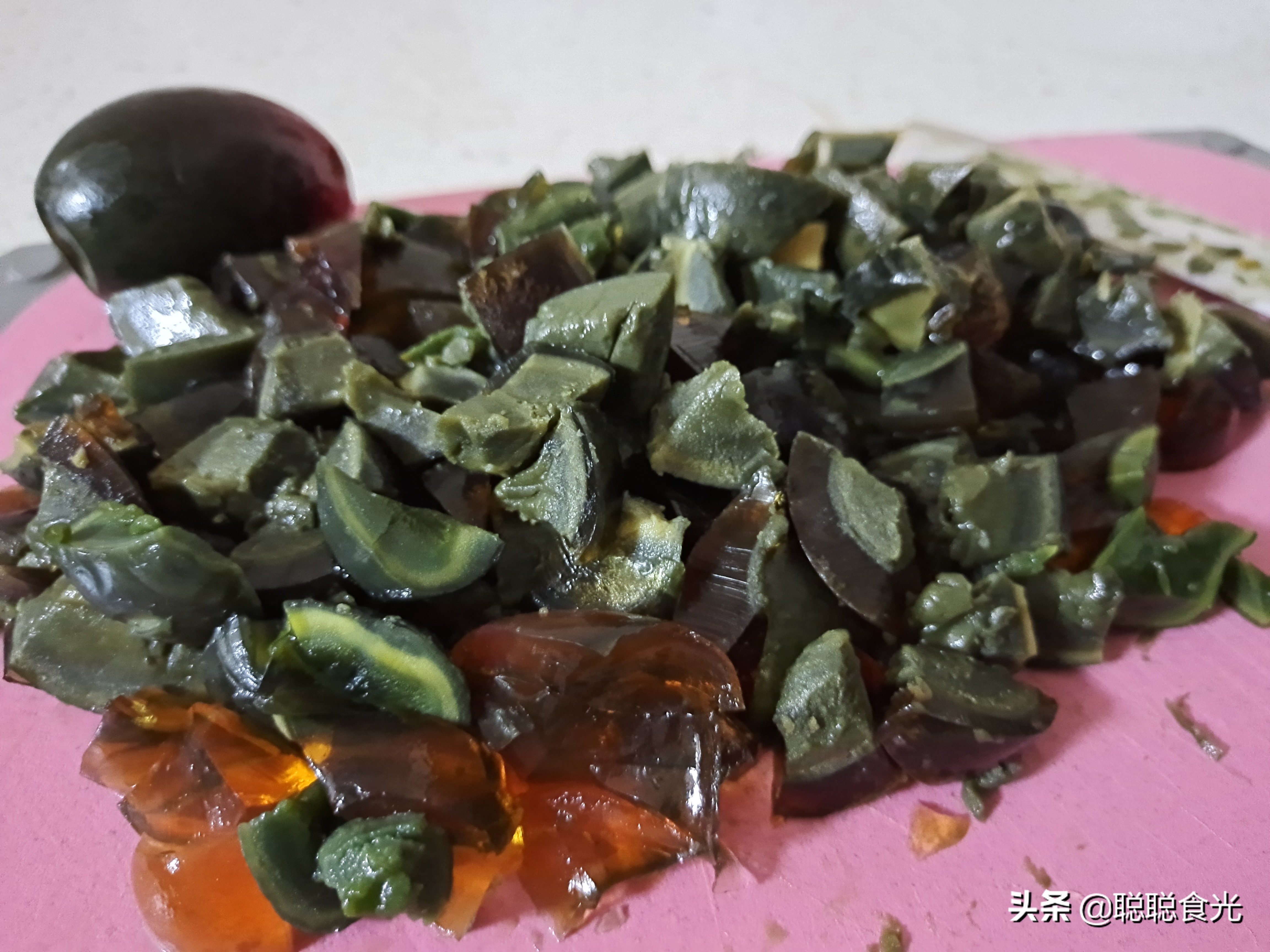 做香肠不放红曲粉放腐乳,做香肠不放五香粉可以吗