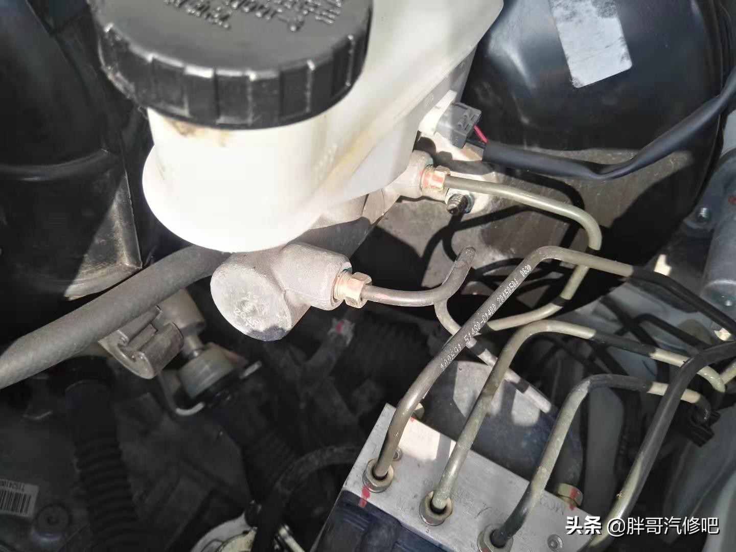 5万块买这台二手车空间大还省油,胖哥瑞驰二手车