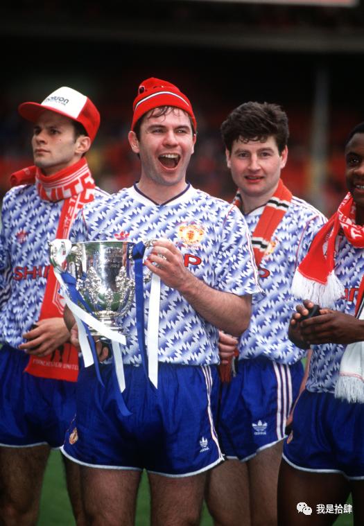 曼联下赛季球衣曝光,曼联最丑球衣