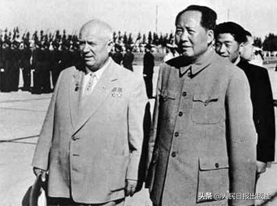 “赫鲁晓夫这朵花，比我毛*东泽**好看。”