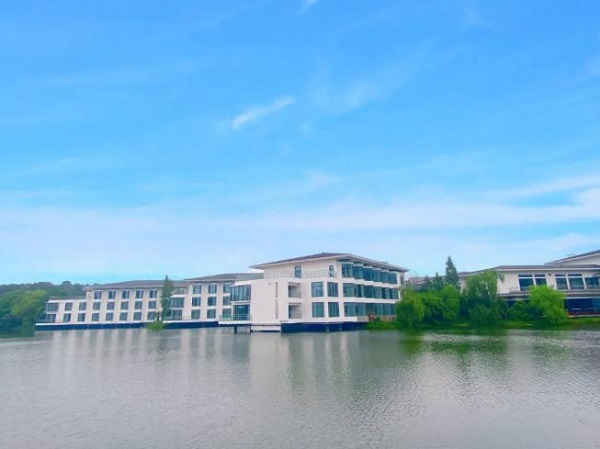 南京紫金山庄对外开放吗,南京紫金山庄价格表