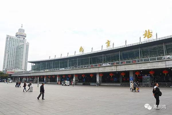 南京相隔百年的照片,南京城景对比图