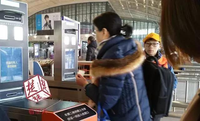 蕲春火车票可以刷身份证进站不,利川火车站可以使用电子身份证么