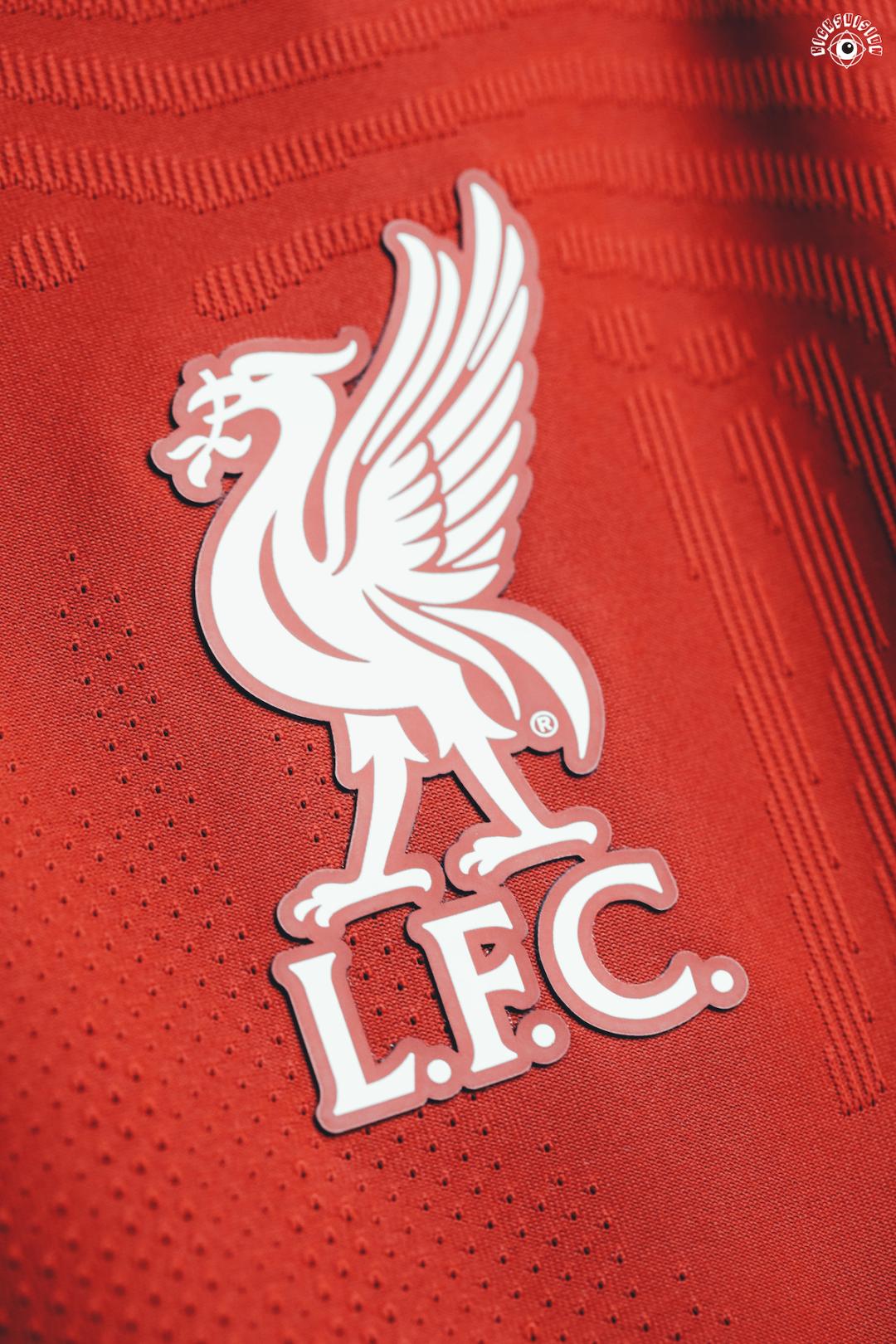 耐克利物浦球衣查正品,利物浦20-21赛季耐克外套