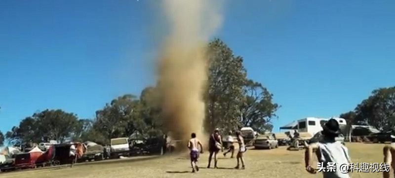 辽宁龙卷人伤亡196人，有的人为了钱却去追龙卷风，一次2000美