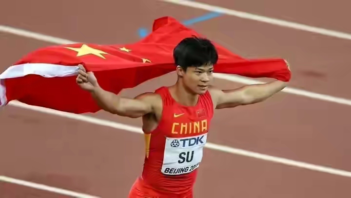 站在赛道上就是赢