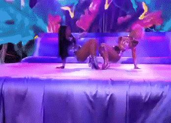 隆胸、跳脱衣舞，这位娱乐圈的顶流也太敢了吧？