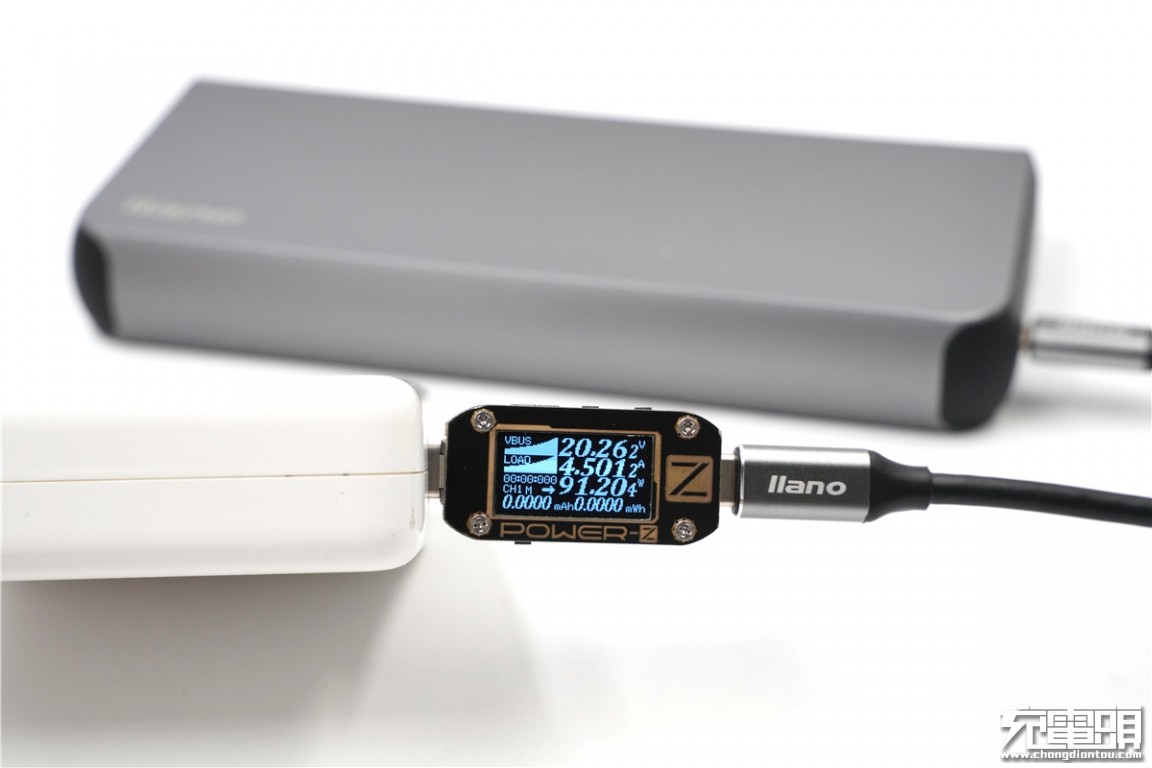 绿巨能22.5瓦充电器,绿巨能18w移动电源评测