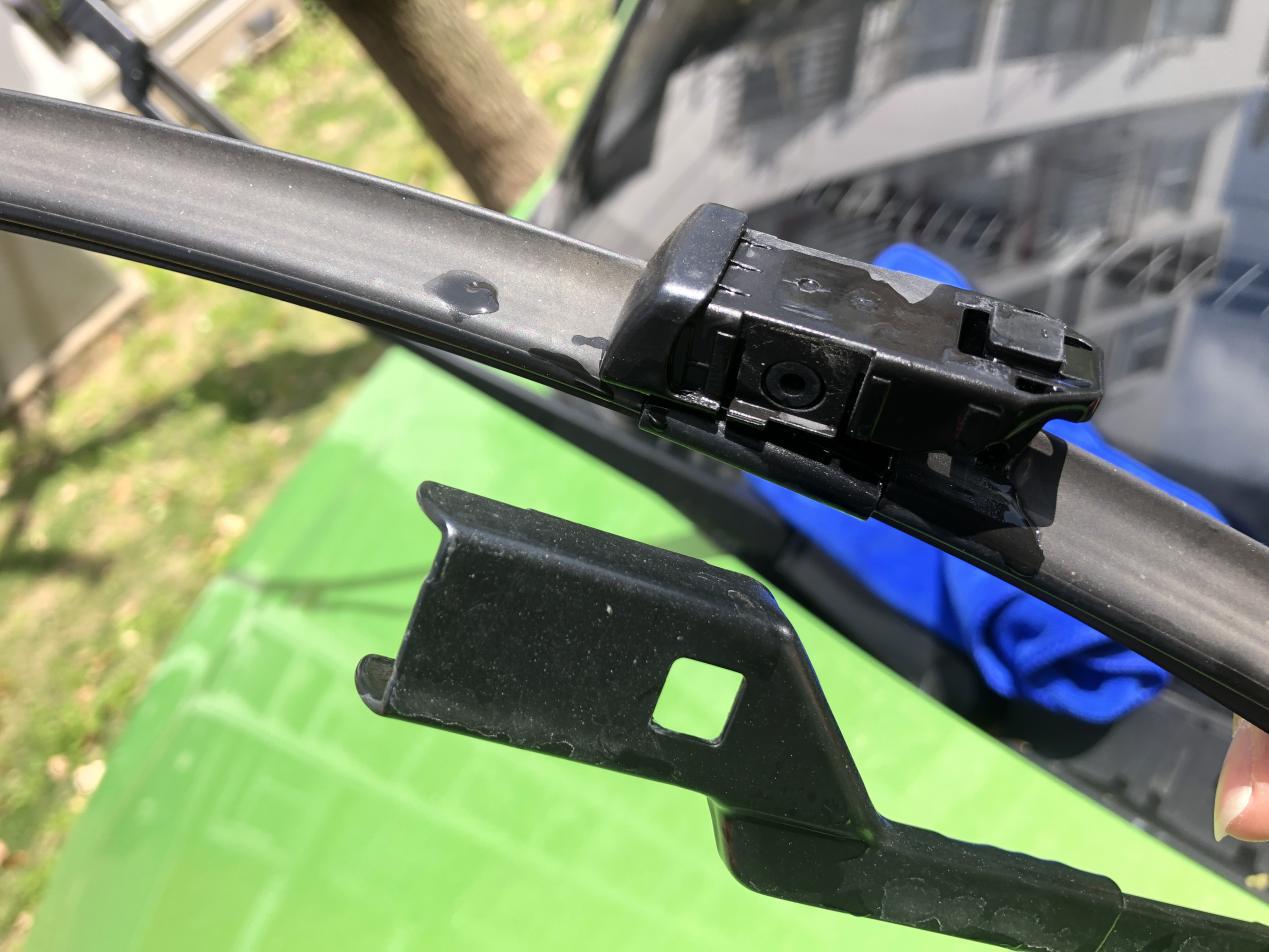 mg6雨刮拆换方法视频,mg6后雨刷喷水拆卸教程