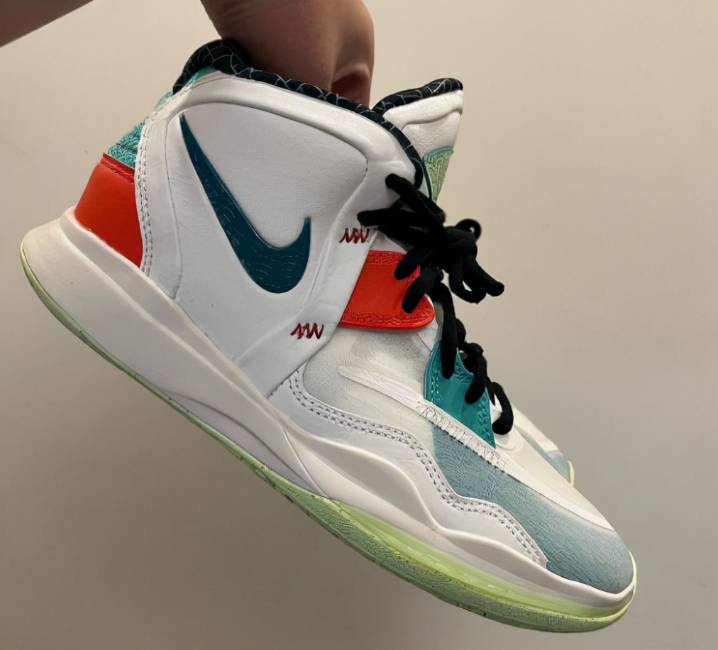 一周打三次球外场篮球鞋耐克,阿迪达斯一周鞋