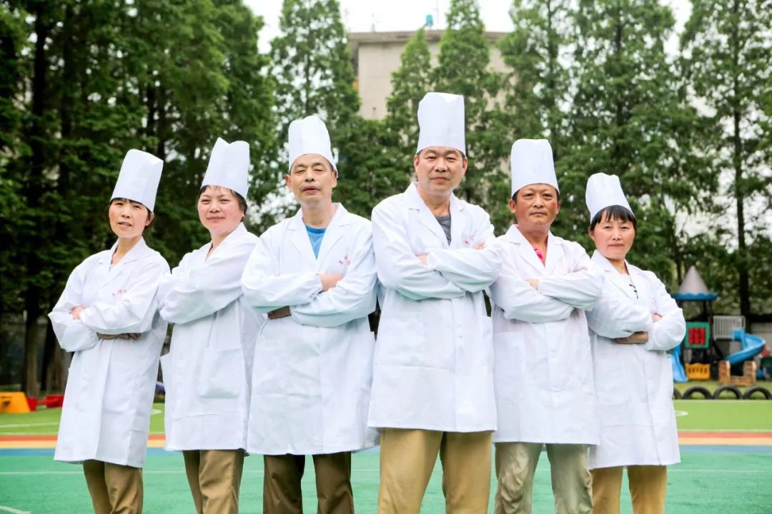 鍥犱负浼欓鑰屽嚭鍚嶇殑瀛︽牎,鍥犱负缇庨鐏殑瀛︽牎