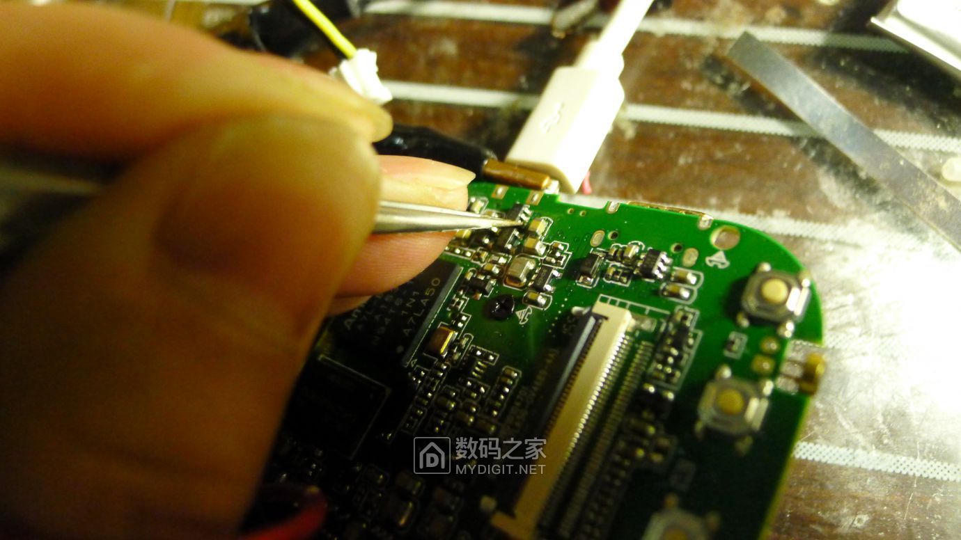 PAPAGO！GoSafe535行车记录仪拆解+电源接反故障维修