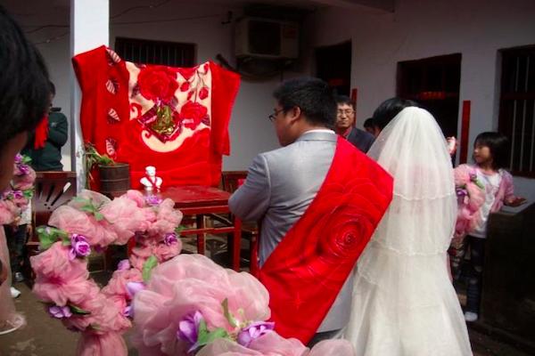 农村出行、动土、结婚都要选“黄道吉日”,到底是为什么意思?