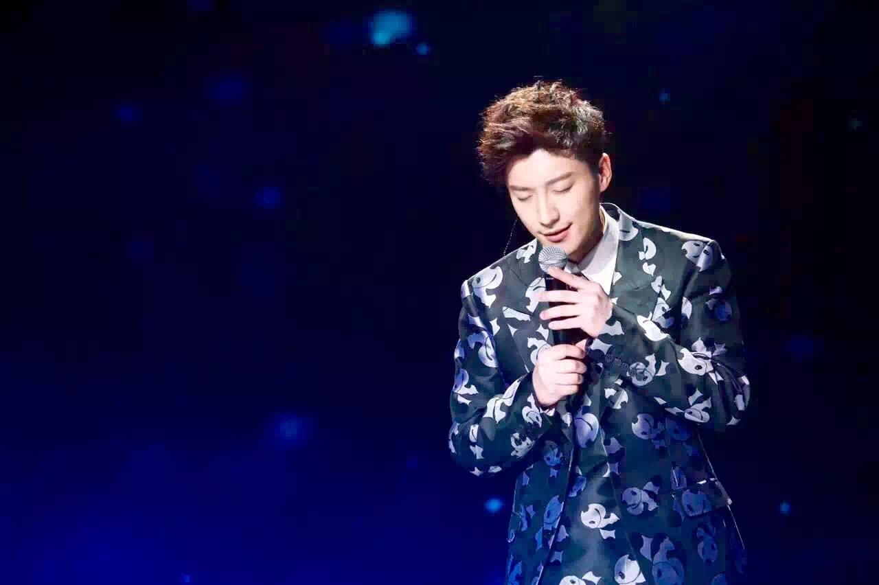 崔雪莉自杀，同是抑郁症的乔任梁三年前自杀，如果还活着今年32岁