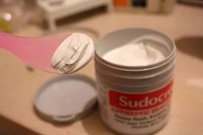 秋冬皮肤缺水记得做好深补水,皮肤干燥缺水补水最好的方法