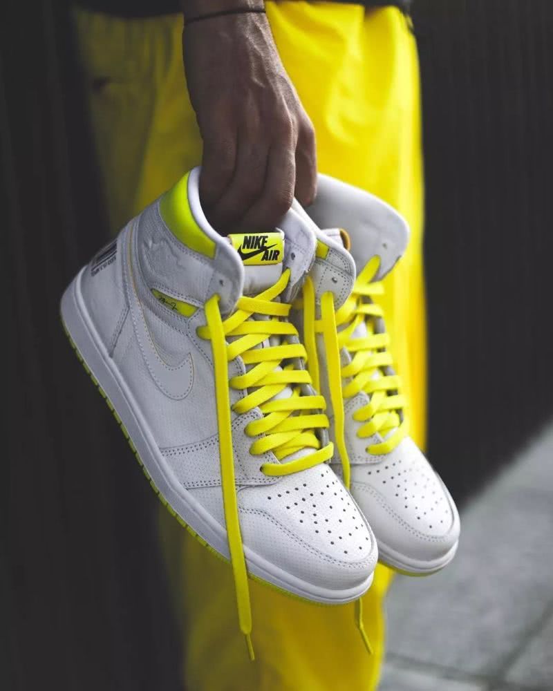 球鞋aj1,aj1条形码头等舱白黄